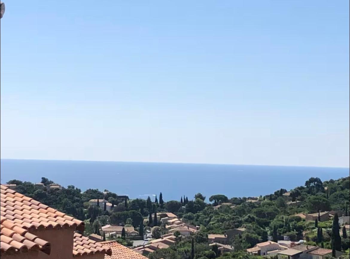 キャバレール・シュル・メールTerrasse De 30M2 Vue Mer Panoramique 1 Chambreアパートメント エクステリア 写真